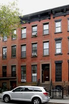 444 W 44th St in New York, NY - Building Photo