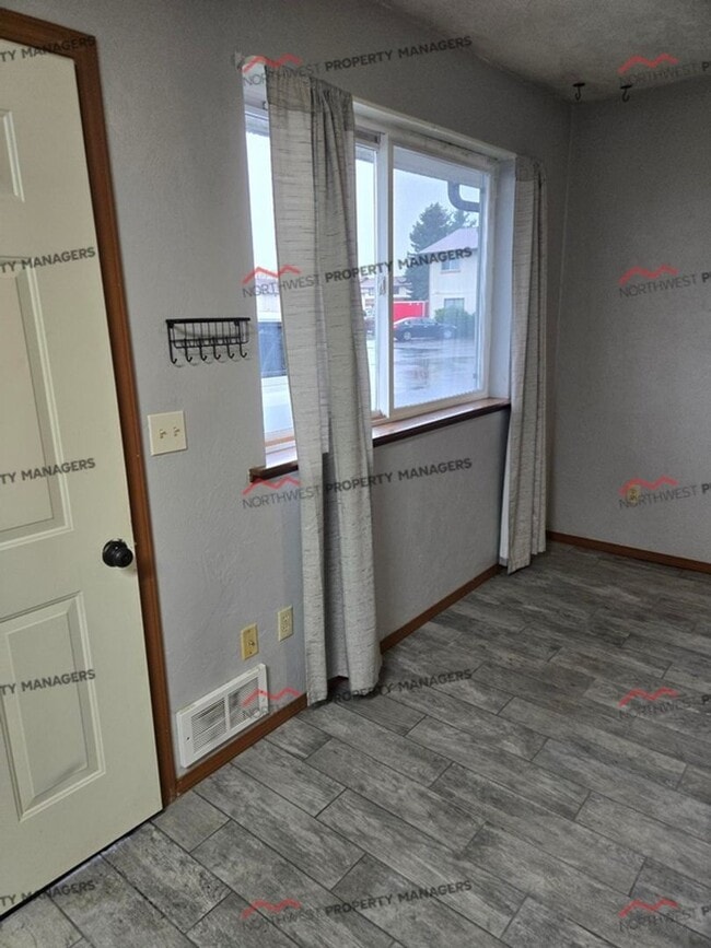 196 Newaukum Golf Dr in Chehalis, WA - Building Photo - Building Photo