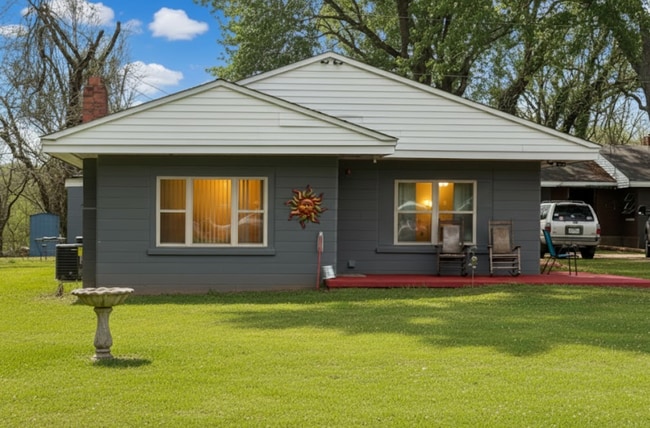 property at 508 N Main St