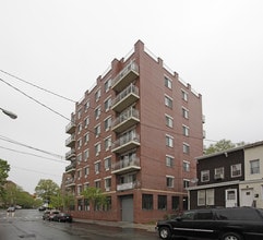 31-01-31-07 137th St in Flushing, NY - Building Photo - Building Photo