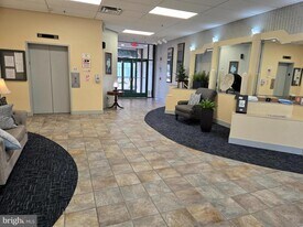 6163 Main St in Voorhees Township, NJ - Building Photo