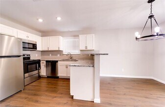 6824 Trail Lake Dr in Fort Worth, TX - Building Photo - Building Photo