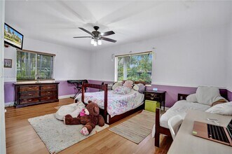 1242 Adams St in Hollywood, FL - Building Photo - Building Photo