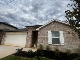 2765 Alice Wy in Yukon, OK - Building Photo