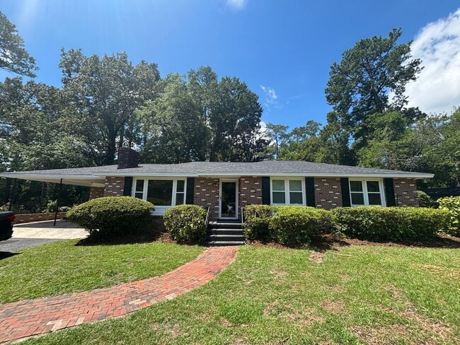 property at 135 Arcadia Springs Cir