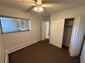 142 Kenrick St, Unit #7 in Boston, MA - Foto de edificio - Building Photo