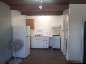 825 E 4th St in Benson, AZ - Building Photo - Building Photo