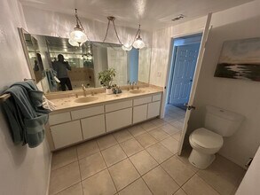 30041 Windward Dr in Canyon Lake, CA - Building Photo - Building Photo