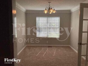 1133 Burlingame Ct in Nashville, TN - Foto de edificio - Building Photo
