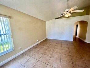 10267 Vista Cove Ln in Orlando, FL - Building Photo - Building Photo