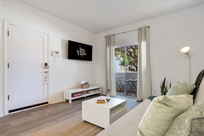 12166 Metric Blvd in Austin, TX - Building Photo - Building Photo