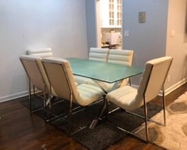 510 Dubois Ave in Valley Stream, NY - Foto de edificio - Building Photo