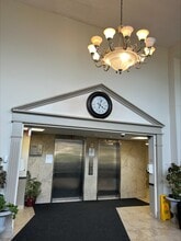 76 Roehampton Av in St Catharines, ON - Building Photo - Building Photo