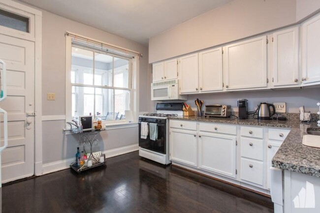 1538 W Wrightwood Ave in Chicago, IL - Building Photo - Building Photo
