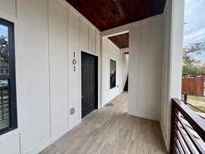 110 Webb in San Antonio, TX - Building Photo - Building Photo