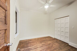 1000 W Dakin St-Unit -3 in Chicago, IL - Building Photo - Building Photo