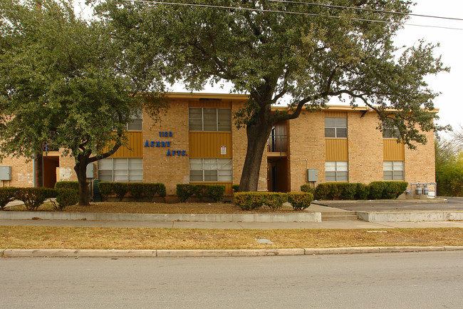 Ashby Apartments in San Antonio, TX - Building Photo - Building Photo