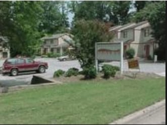 Mosby Townhomes in Greensboro, NC - Foto de edificio - Building Photo