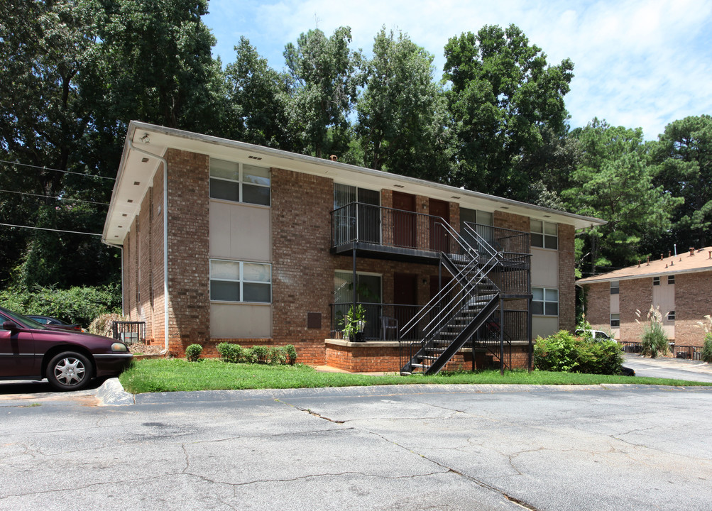 Sol Luna Park Apartments in Decatur, GA - Foto de edificio