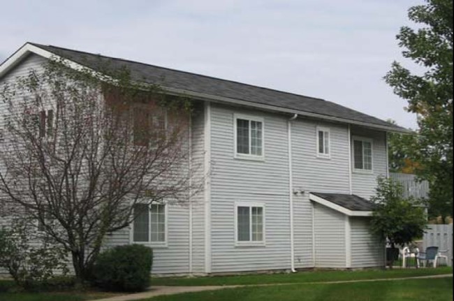 Orchard Park Farms in Wakarusa, IN - Foto de edificio - Building Photo