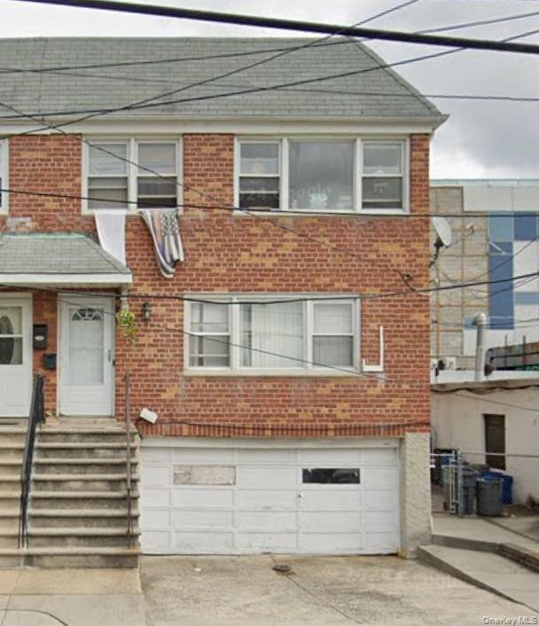 43-29 215th St in Queens, NY - Building Photo