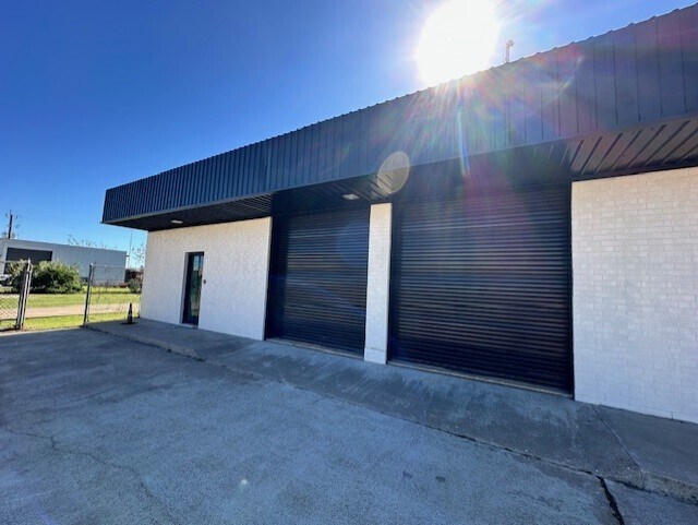 603 Commerce in Wharton, TX - Building Photo - Building Photo