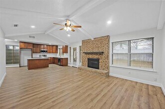 8708 Main St in Fort Worth, TX - Building Photo - Building Photo