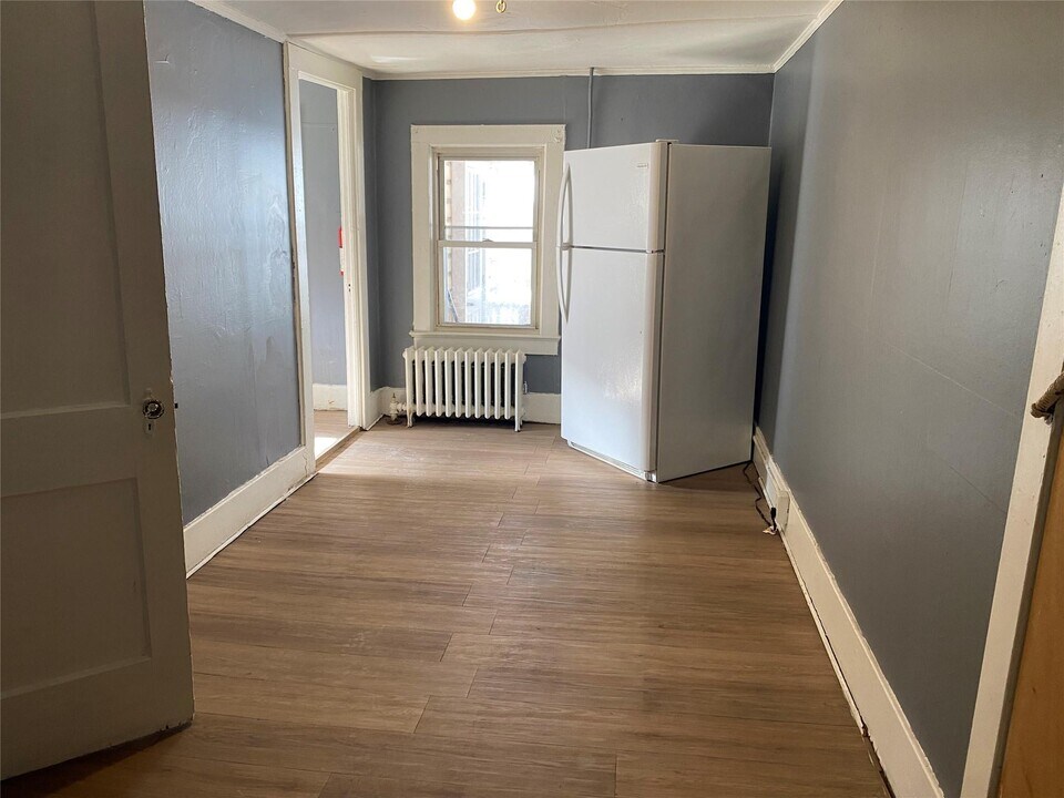 360 North St-Unit -4 in Middletown, NY - Building Photo