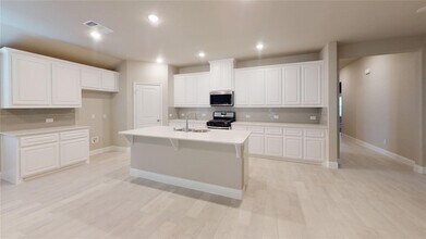 1420 Elizabeth St in Anna, TX - Foto de edificio - Building Photo