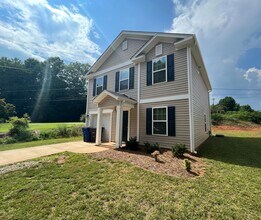 4030 Gibb Ct in Winston-Salem, NC - Building Photo - Building Photo