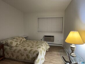 22 Radio Pl in Stamford, CT - Building Photo - Building Photo