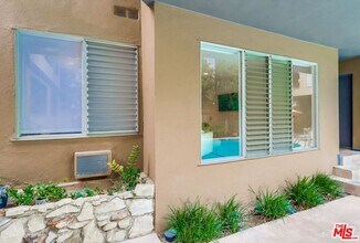 1275 Havenhurst Dr in West Hollywood, CA - Building Photo - Building Photo