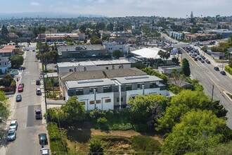 617 Aviation Way, Unit 617 in Manhattan Beach, CA - Building Photo - Building Photo