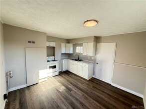 612 Kirkwood Dr in Fairborn, OH - Building Photo - Building Photo