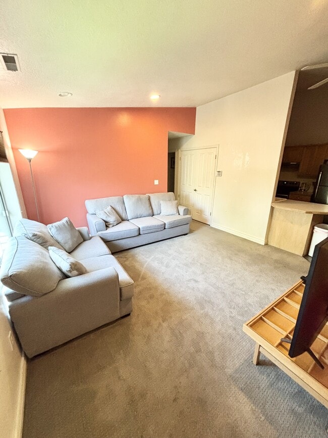 1533 Riverside Ave in Provo, UT - Building Photo - Building Photo