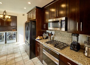 817 10th St in Santa Monica, CA - Building Photo - Building Photo