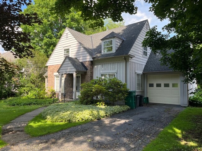 85 Continental Dr in Rochester, NY - Building Photo - Building Photo