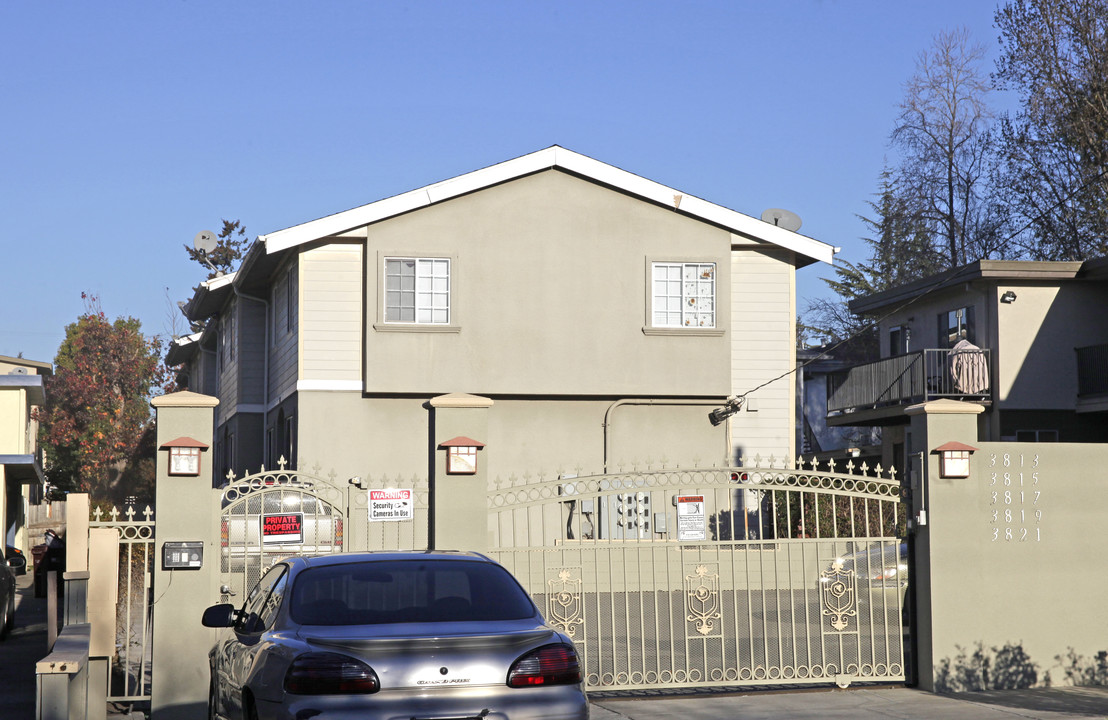 3813-3821 Maybelle Ave in Oakland, CA - Building Photo