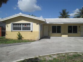 4831 Bayview Dr in Fort Lauderdale, FL - Building Photo