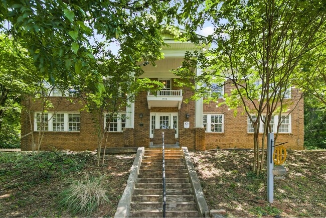 Henger Hall