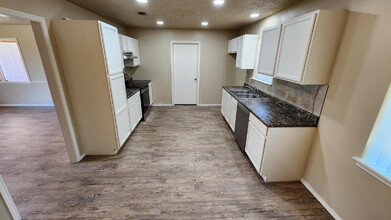 4520 65th St in Lubbock, TX - Foto de edificio - Building Photo