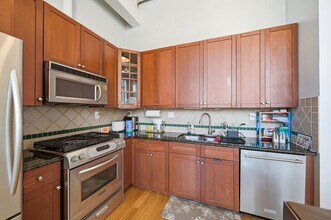 300 Communipaw Ave in Jersey City, NJ - Building Photo - Building Photo