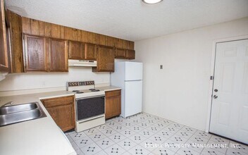 5802 6th St in Lubbock, TX - Building Photo - Building Photo