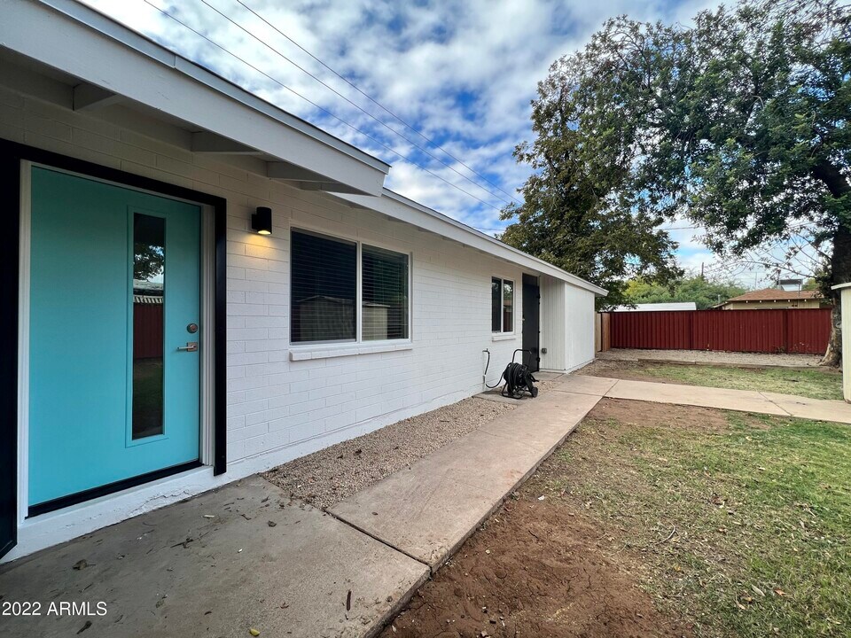 4142 N 9th Ave-Unit -B in Phoenix, AZ - Building Photo