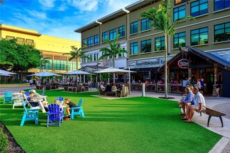 2371 Ravenna Blvd in Naples, FL - Building Photo - Building Photo