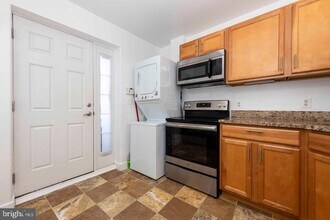 514 Hobart Pl NW in Washington, DC - Building Photo - Building Photo