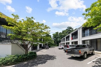 Fox Hall in Birmingham, AL - Foto de edificio - Interior Photo