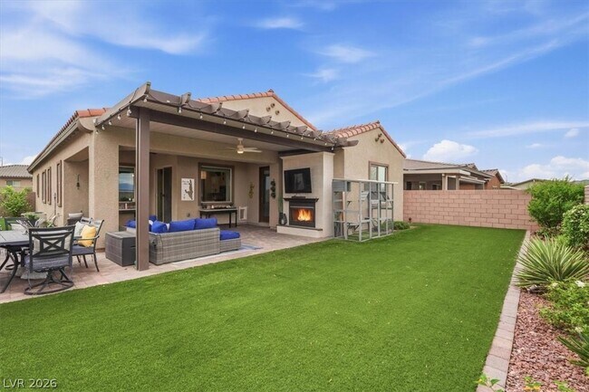 246 Tallis Hills Ave in Henderson, NV - Building Photo - Building Photo