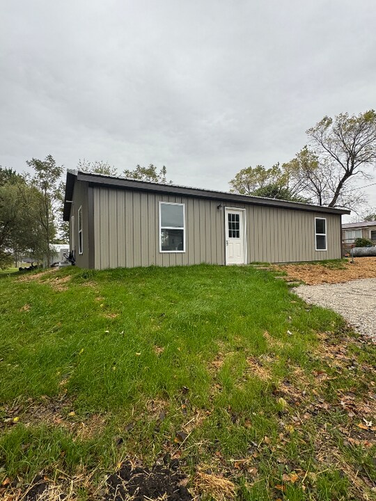 5314 East Ave in Morrisville, MO - Building Photo