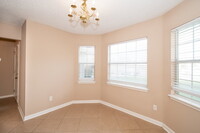 222 Melissa Ray Dr in Jacksonville, FL - Foto de edificio - Building Photo